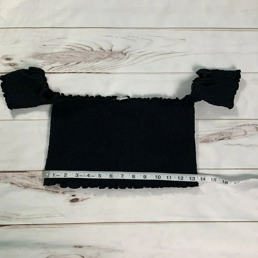 Zara Crop Top    - Picture 8 of 9